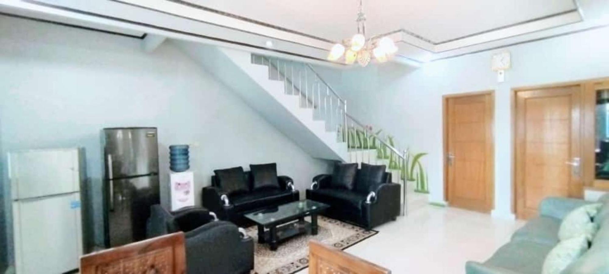 Villa Mutiara Citra Puncak Bu Eva Sampal Exterior foto