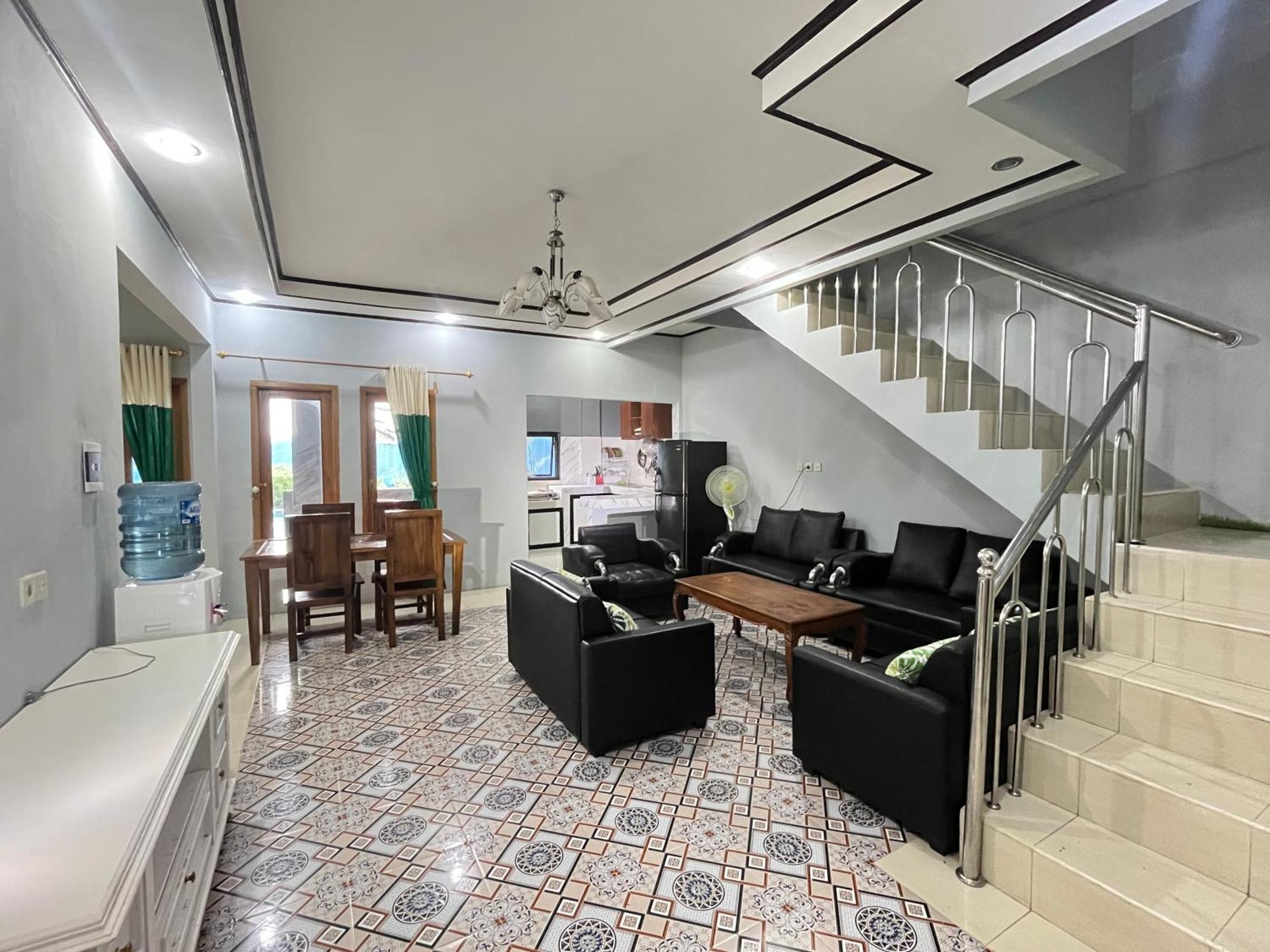 Villa Mutiara Citra Puncak Bu Eva Sampal Exterior foto